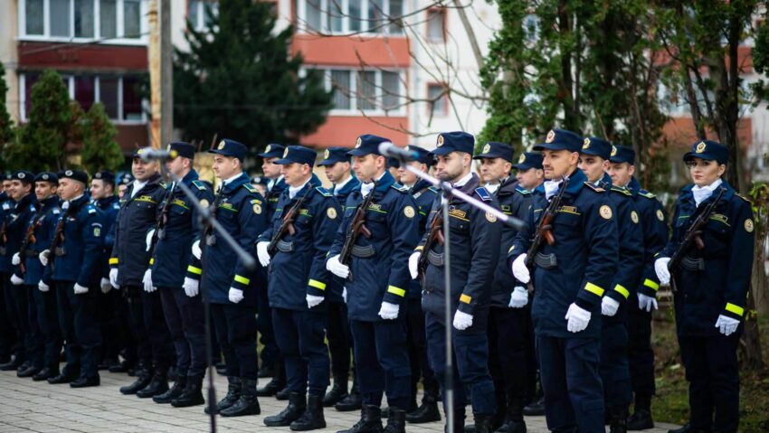 Oportunitate de carieră la Penitenciarul Timișoara: înscrieri deschise la Școala de Poliție Penitenciară din Târgu Ocna