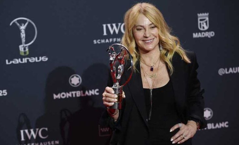 Nadia Comăneci, onorată cu premiul Laureus pentru întreaga carieră