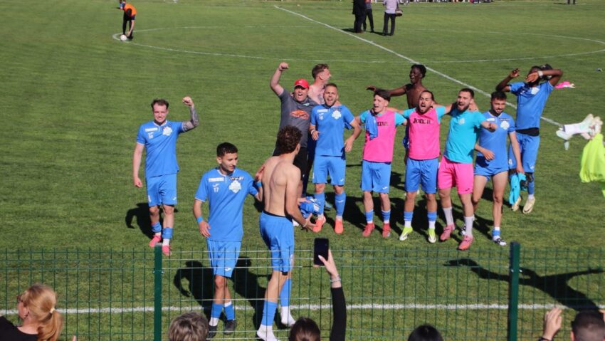 Fotbal, Liga a IV-a Caraş-Severin: Nera Bogodinţ a luat trei puncte mari în derbiul cu CSM Caransebeş
