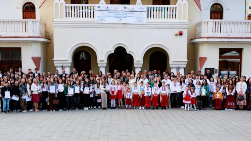 Olimpiada Națională de Limba și Literatura Ucraineană Maternă a început la Reșița cu elevi participanţi din 7 județe