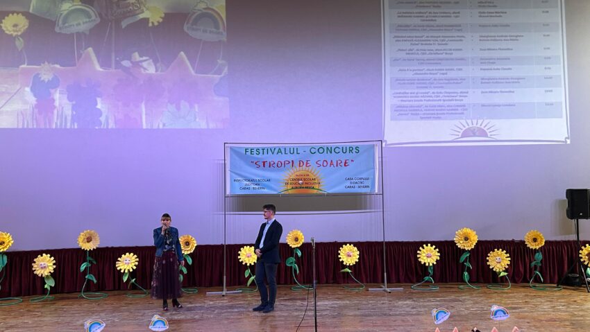 Festivalul „Stropi de Soare” la Reșița: aproape 200 de copii cu cerințe educaționale speciale au urcat pe scenă la ediția a VI-a