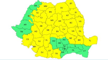 Vreme rece, vânt puternic și precipitații mixte în toată țara până joi. Ninsori la munte și temperaturi în scădere