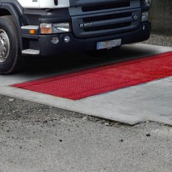 Reșița montează cântare dinamice inteligente pentru depistarea vehiculelor cu supratonaj