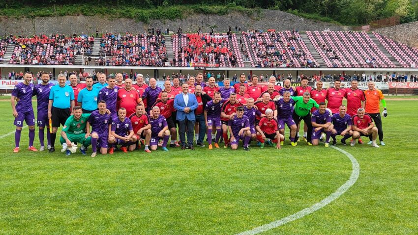 CSM Reșița 100 – Centenarul unei mari iubiri! Legendele Banatului și Guardia Ultra au făcut spectacol în Valea Domanului
