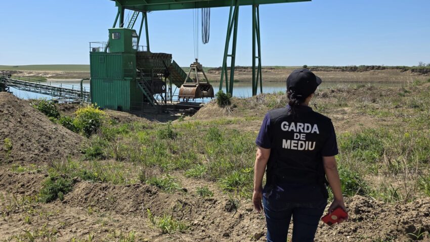 Controale de amploare în județul Arad: exploatarea nisipului și pietrișului, sub lupa Gărzii de Mediu