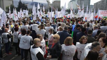 Grefierii și personalul auxiliar din Justiție anunță proteste împotriva noii legi a salarizării