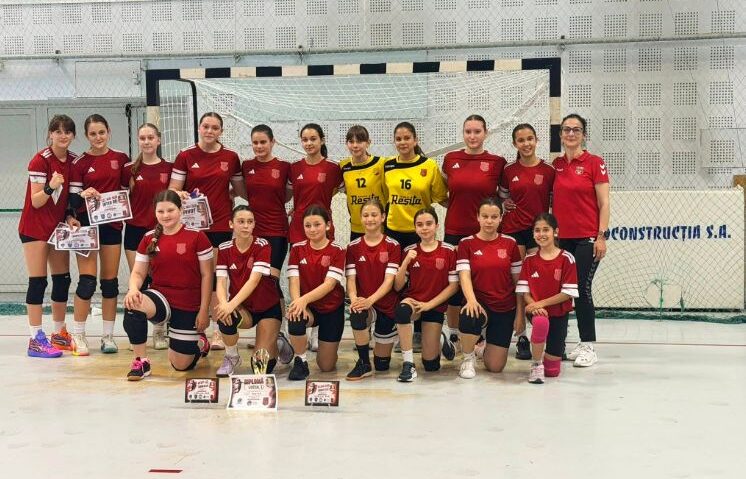 Handbal, junioare IV: CSM Reşiţa, calificată cu victorii pe linie în turneul final!