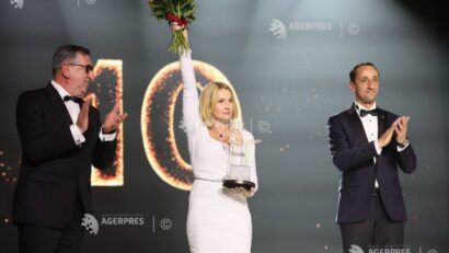 Nadia Comăneci, celebrată în Palatul Parlamentului la semicentenarul perfecţiunii