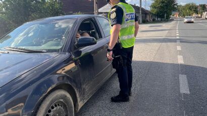 Aproape 60 de amenzi și 30 de permise reținute pe DN 6, în urma unei ample acțiuni a poliției din Caraș-Severin