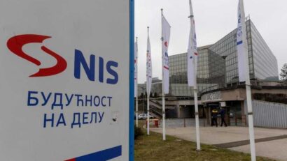 Serbia spune că a încheiat un acord cu grupul ungar MOL privind compania sa petrolieră NIS