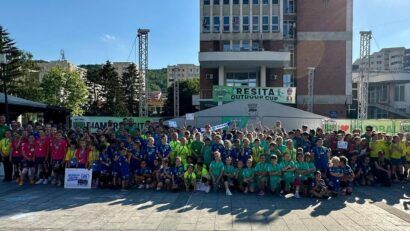 “Reşiţa Outdoor Cup”, o reuşită! 300 de copii au jucat handbal în Centrul Civic