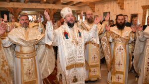 A fost târnosită biserica Schitului „Sfinții Români” din Borloveni, în Valea Almăjului