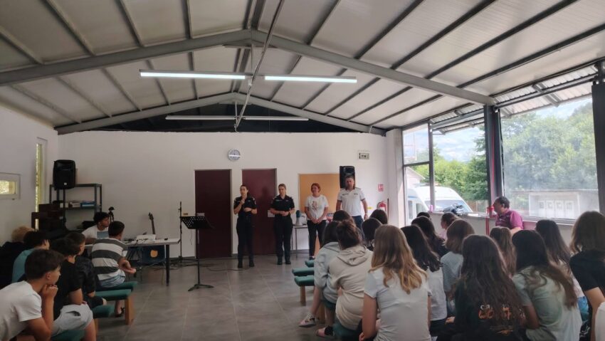 DSP Caraș-Severin intensifică lupta împotriva fumatului în rândul tinerilor. Campania „Respiră curat, alege sănătatea!” a ajuns în taberele școlare de vară din judeţ