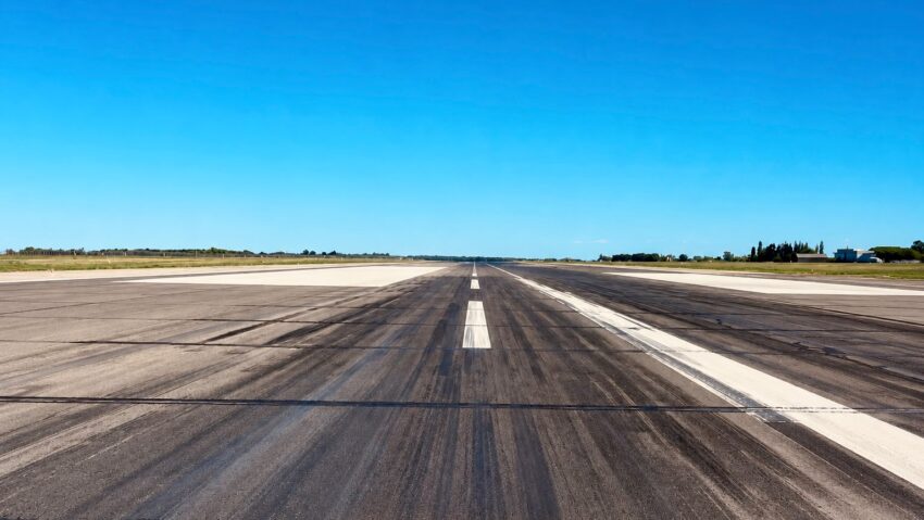Aeroportul Internaţional Timişoara îşi suspendă activitatea timp de 20 de zile