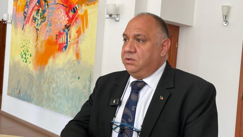 Consilierii locali scapă de incompatibilitate? Ce spune prefectul de Caraș-Severin, Cristian Gâfu