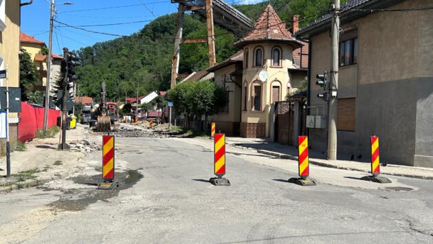 Strada G.A. Petculescu din Reșița intră în etapa finală de modernizare. Lucrările vor fi încheiate până la sfârșitul lunii august