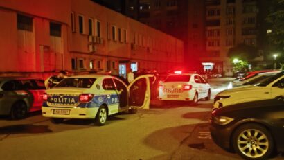 Bărbat cercetat penal la Reșița după ce ar fi refuzat testarea pentru alcool și droguri. A avariat trei mașini parcate în centrul municipiului