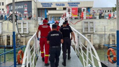A murit unul dintre marinarii răniţi pe nava atacată în Marea Neagră