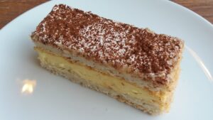 Le Misérable, tortul belgian cu migdale și cremă de vanilie