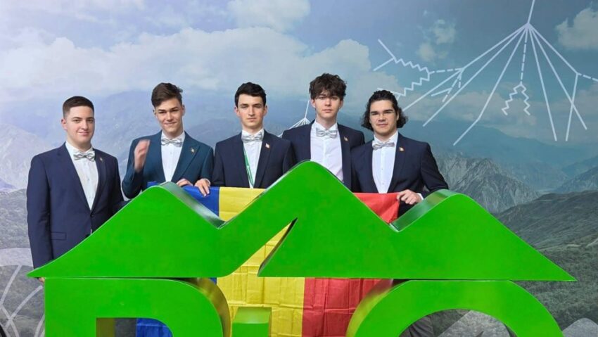 Elevii români au cucerit medalii de aur şi de argint la Olimpiada Internaţională de Fizică