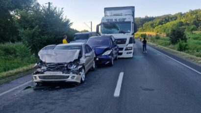 Patru accidente rutiere în 24 de ore în Caraș-Severin. Mai multe persoane au ajuns la spital