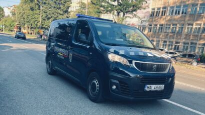 Peste 300 de produse susceptibile a fi contrafăcute, ridicate de jandarmii Grupării Mobile Timișoara
