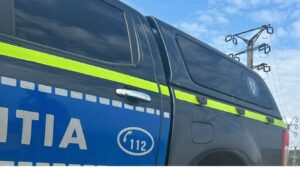 Bărbat din Grădinari, amendat cu 12.000 de lei după ce a abandonat un câine pe DN 57