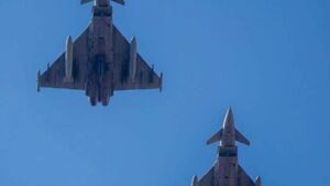 Ziua Aviației Române 2026: survol spectaculos cu aeronave F-16 și Eurofighter Typhoon la București