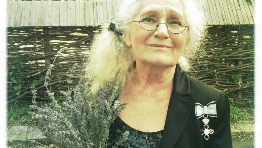 Ministrul Culturii Andras Demeter: „Se împlinesc șapte ani de când Cătălina Buzoianu a plecat dintre noi, iar faptul că această zi ne găsește în timpul Atelierelor de la Socolari face ca amintirea ei să fie cu atât mai prezentă’’