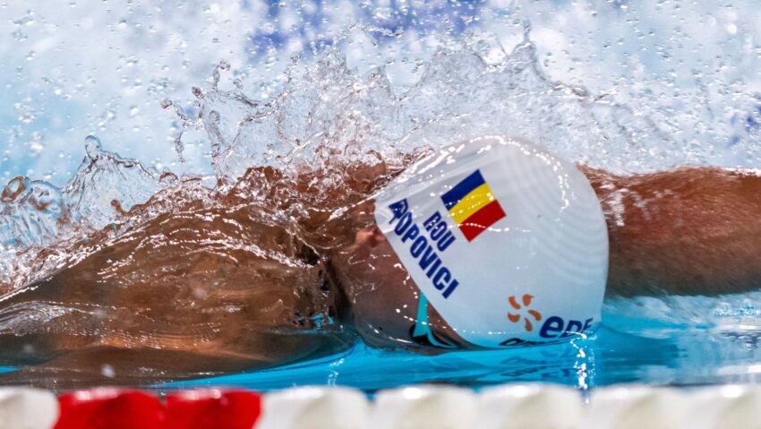 David Popovici, magistral în semifinala de la 100 m liber! Starul român va lupta pentru al treilea titlu continental în „proba regină” a nataţiei