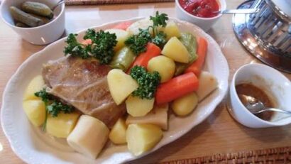 Pot-au-feu – rețeta tradițională franceză pentru Prânzul de Duminică
