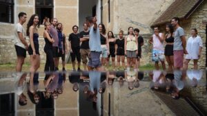 „Mergeți în sufletul meu!” la Atelierele de antropologie teatrală Cătălina Buzoianu – Socolari!