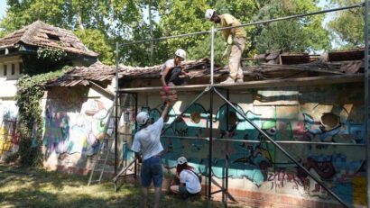 Uszoda din Timișoara intră într-un amplu proces de restaurare. Peste 100 de voluntari lucrează la salvarea ansamblului istoric
