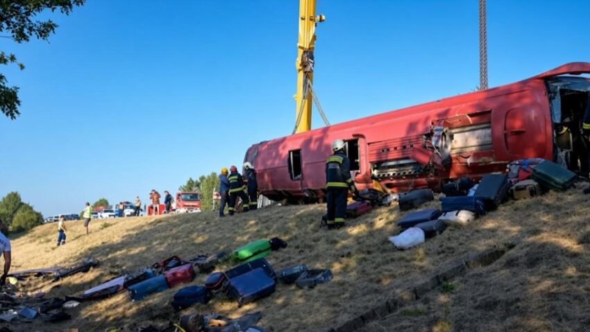 12 persoane au murit după ce un autocar polonez a ieşit de pe autostrada M3 din Ungaria