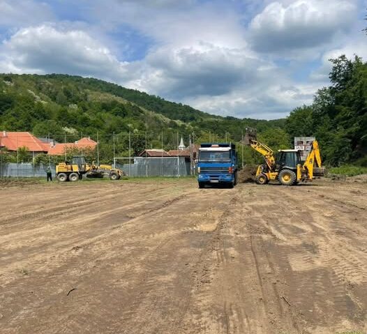Încep lucrările la etapa a doua a bazei sportive de la Moneasa