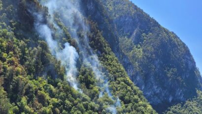 Cod Roșu de incendii în Caraș-Severin: Sute de hectare s-au făcut scrum
