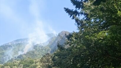 Incendii pe sute de hectare în Caraș-Severin: flăcările au cuprins și Parcul Național Domogled-Valea Cernei