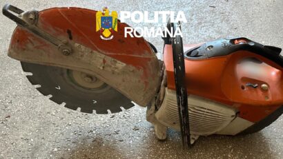 Bărbat de 23 de ani, bănuit că a furat un motofierăstrău dintr-o autoutilitară, la Caransebeș