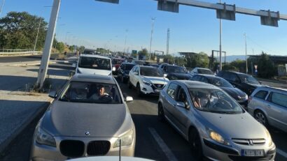 Turiștii care tranzitează Serbia trebuie să se înarmeze cu răbdare