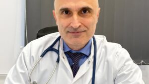 Ziua Mondială a Plămânilor marcată pe 25 septembrie. Profesorul Cristian Oance:”Fumatul nu este singurul pericol pentru sănătatea respiratorie”