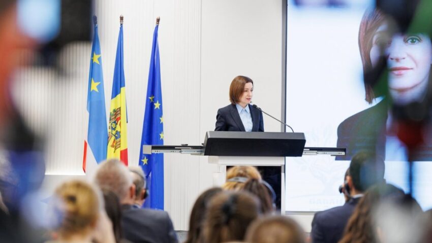 Opoziția din Republica Moldova inițiază procedura de suspendare a Maiei Sandu