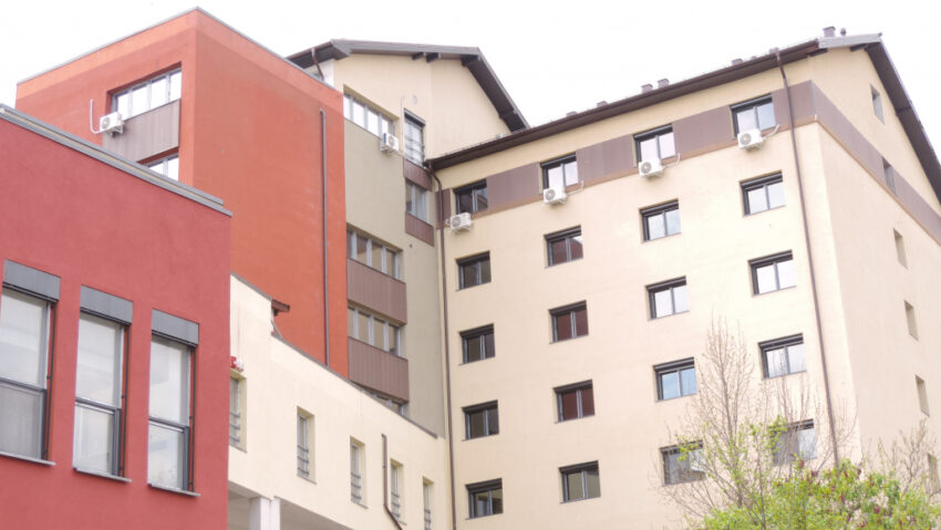 Cazare studențească la Reșița: cererea a crescut cu 20%. Un loc în cămin costă 190 de lei pe lună