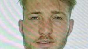 Bărbat căutat cu elicopterul MAI după ce a fugit de polițiști. La căutări participă și echipaje din Caraș-Severin
