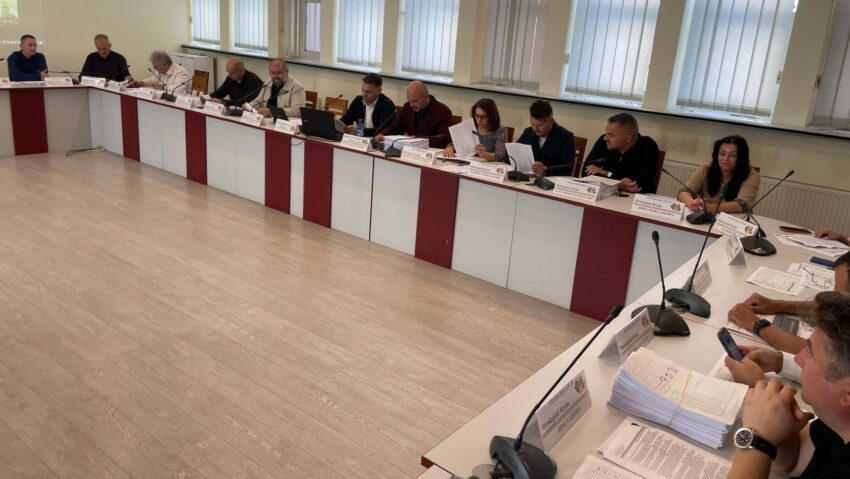 Reșițenii sunt scutiți de penalități dacă își achită taxele restante până la 30 noiembrie