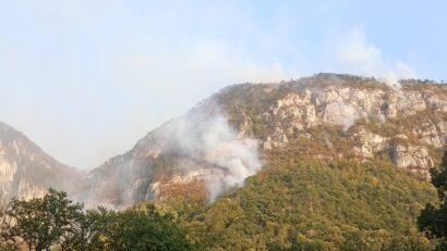 IGSU: intervenție complexă pentru stingerea incendiului din Parcul Național Domogled – Valea Cernei