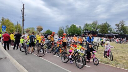 Aproape 1.500 de oameni au pedalat împreună în cadrul RO Bike Valley-Marea Pedalare