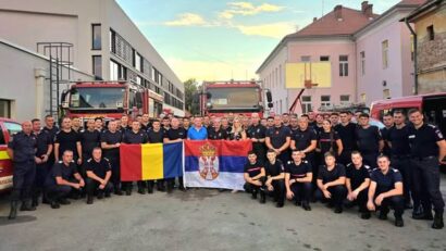 Pompierii de la ISU Timiș s-au întors acasă după 14 zile de misiune în Serbia