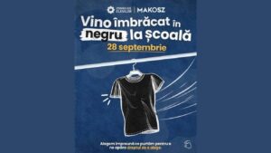 Elevii protestează luni, îmbrăcaţi în negru, faţă de introducerea uniformelor