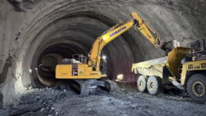 A1 Margina – Holdea, stadiu fizic de 80%. Lucrări permanente la tuneluri și noi sectoare asfaltate