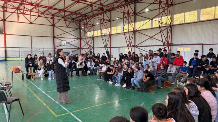 Tinerii din Reșița sunt invitați să spună ce le lipsește și ce își doresc de la oraș